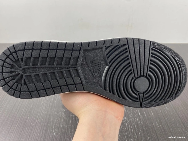 BQ4422-001 (2023) Retro 85 Black White Jordan 1 High 0802